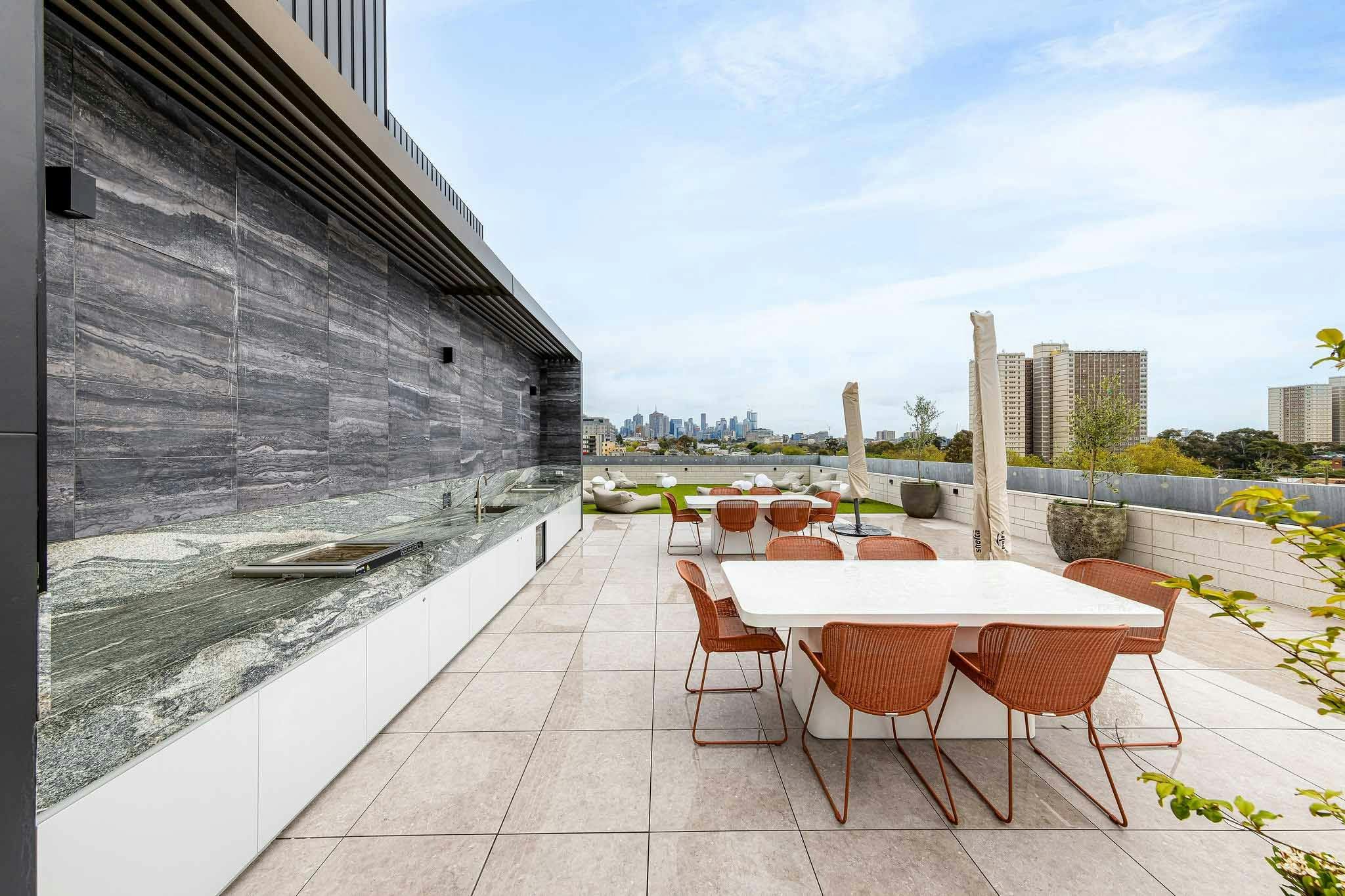 Shared outdoor space - Home Richmond - Urban Rest