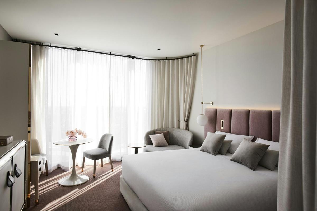 Deluxe Room - Open Bathroom
