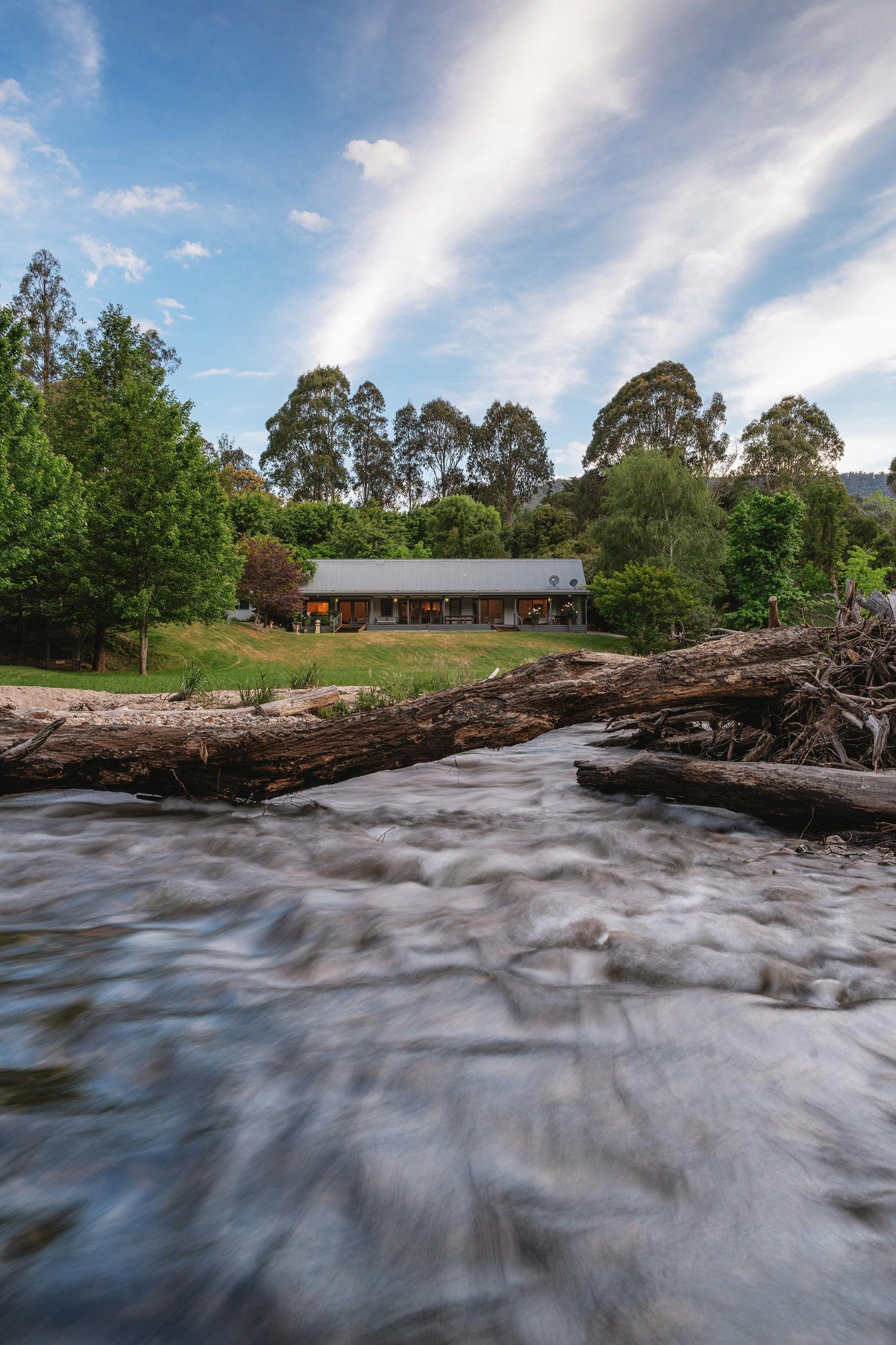 Amazing location on the Delatite River