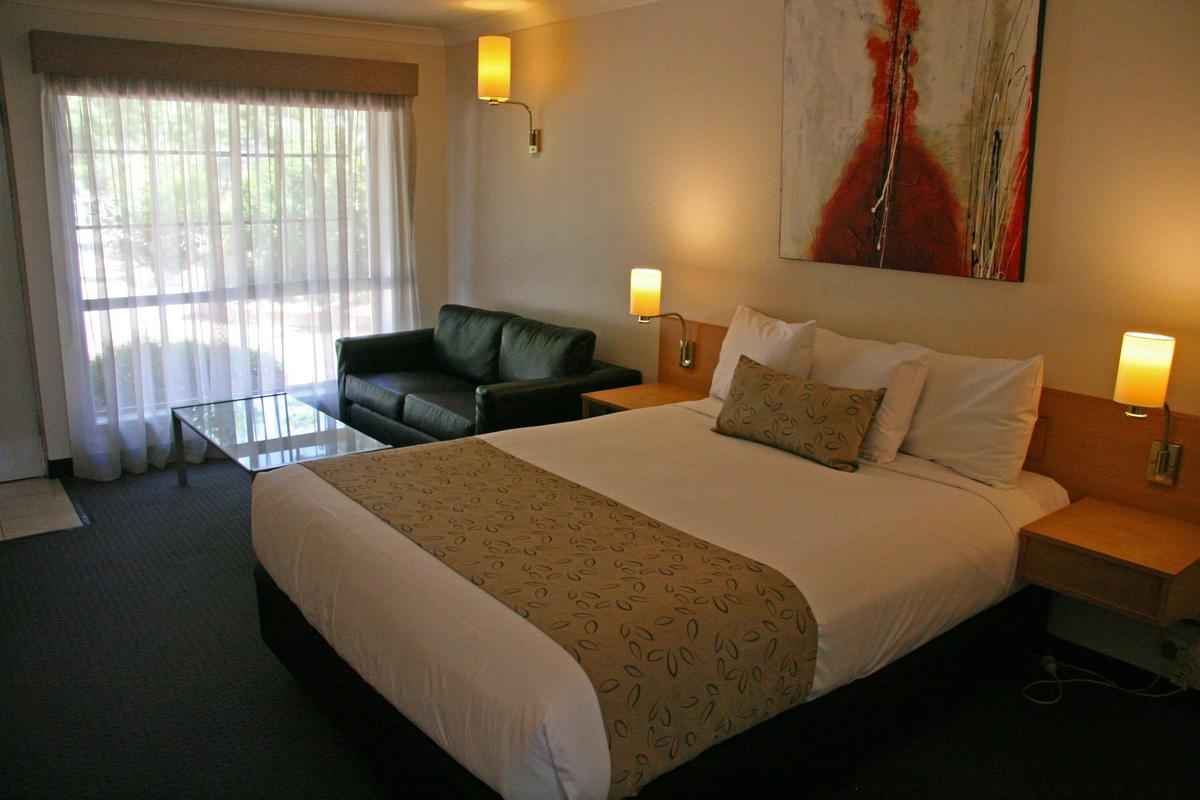 Spacious Executive Queen Room