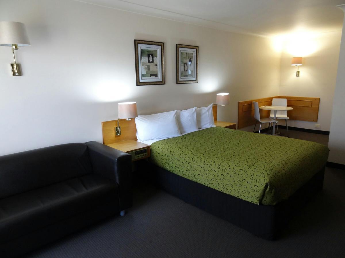 Executive Queen Room