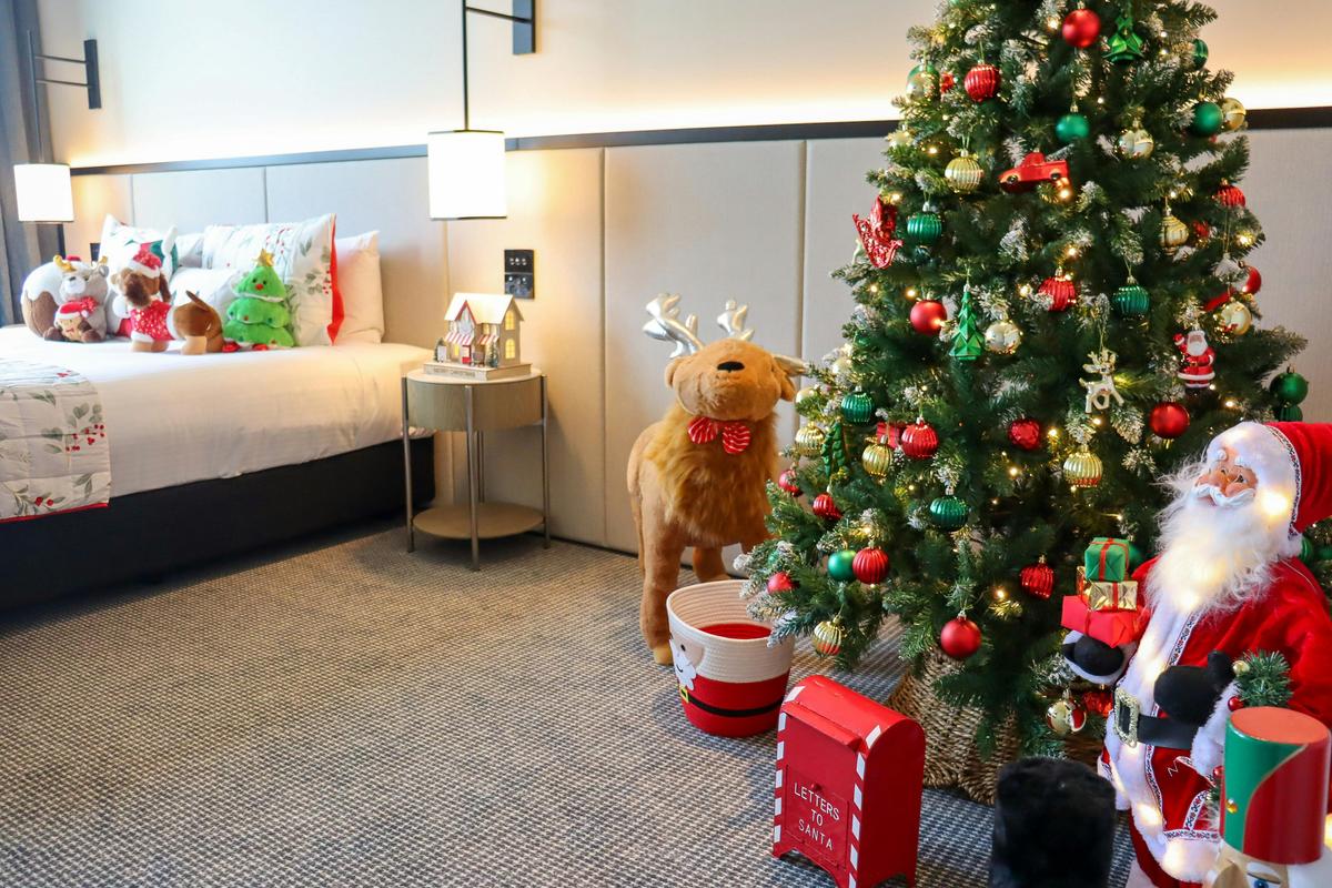 Christmas Themed ROom