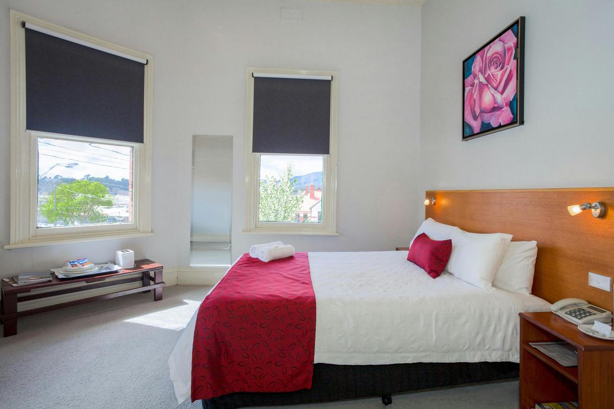 Holgate Hotel