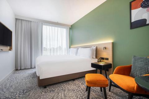 King Standard Room