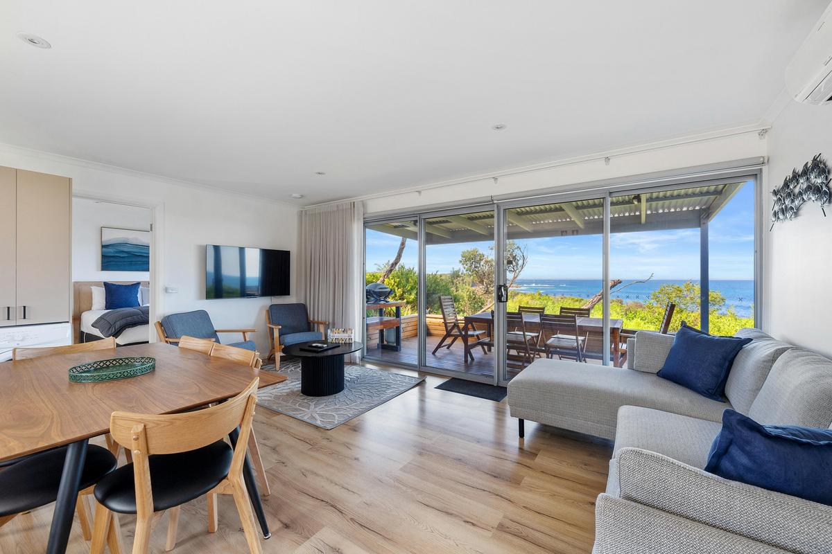 2 Bedroom Oceanview Villa Interior