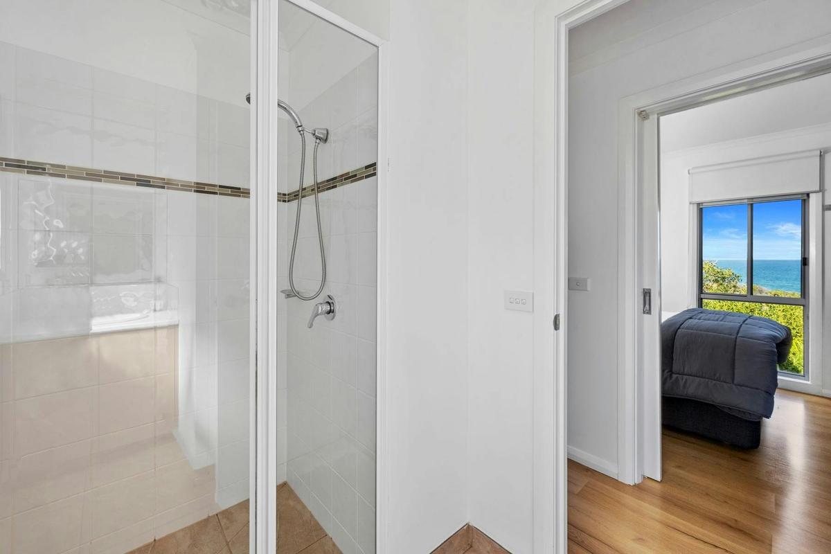 2 Bedroom Oceanview Villa Bathroom