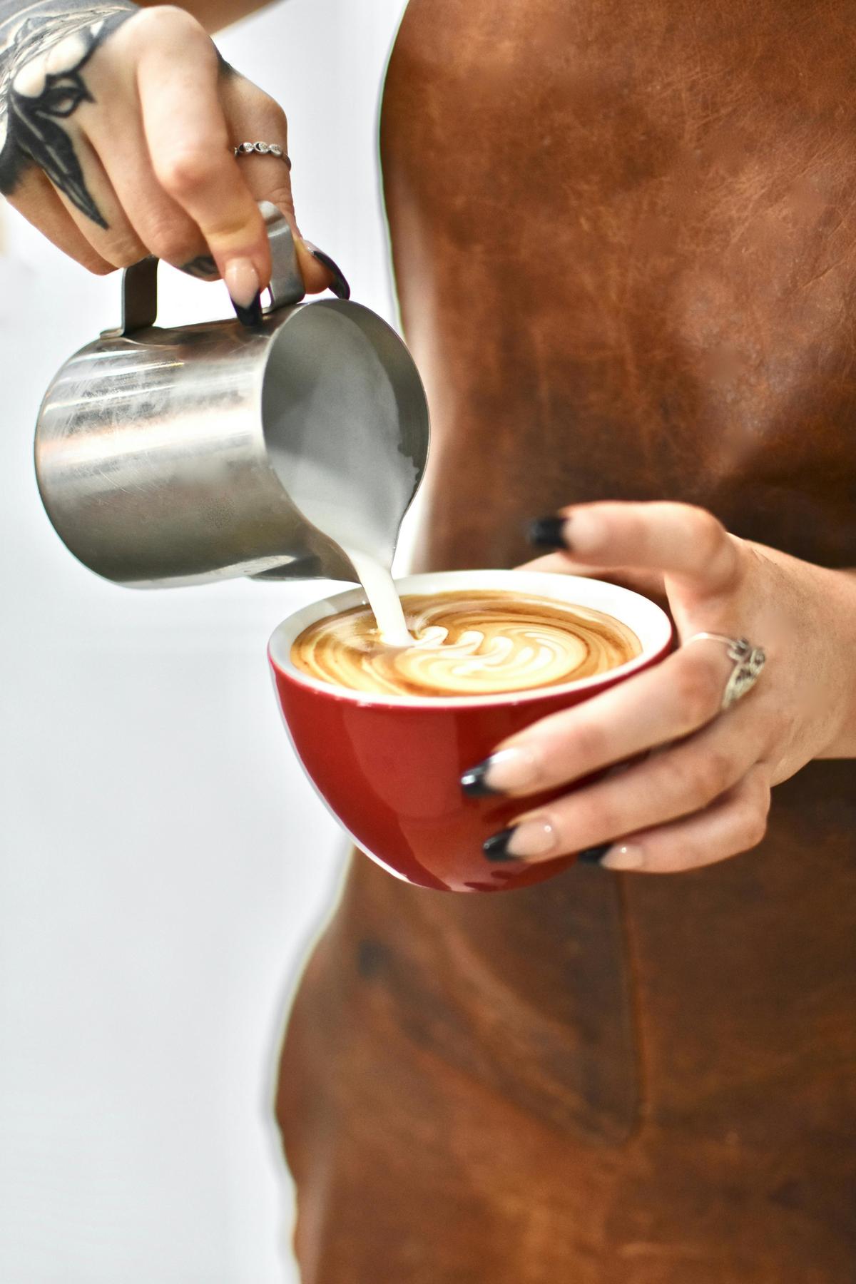 Coffee pour