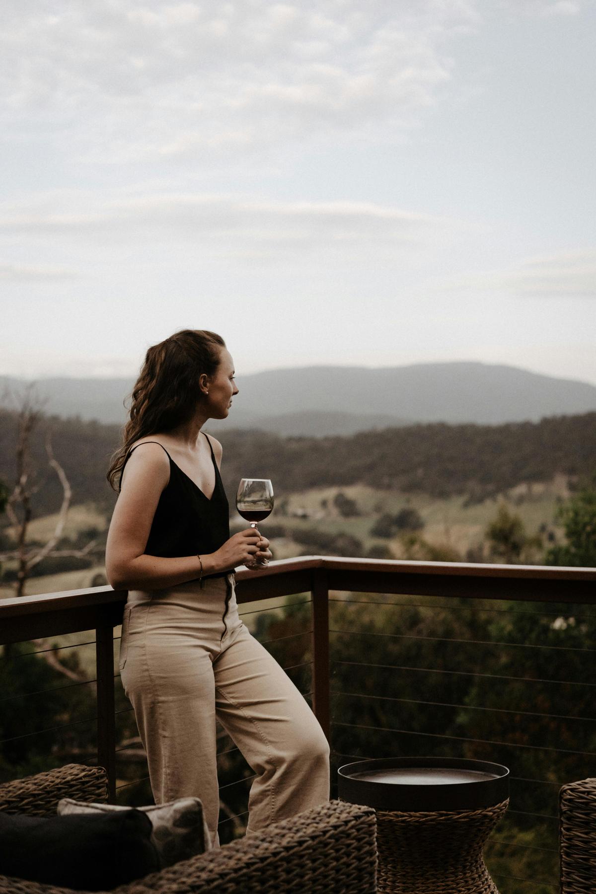 Retreat into an unpretentious yet lavish cabin and fully immerse yourself in the view.