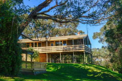 Warrawong Group Lodge Accommodation at Iluka Retreat - Group Camps