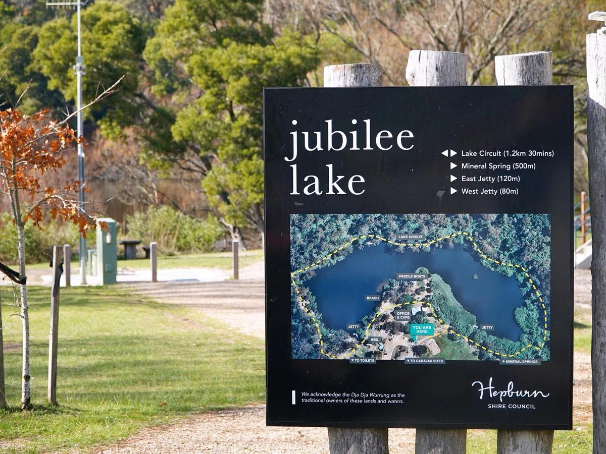 Jubliee Lake