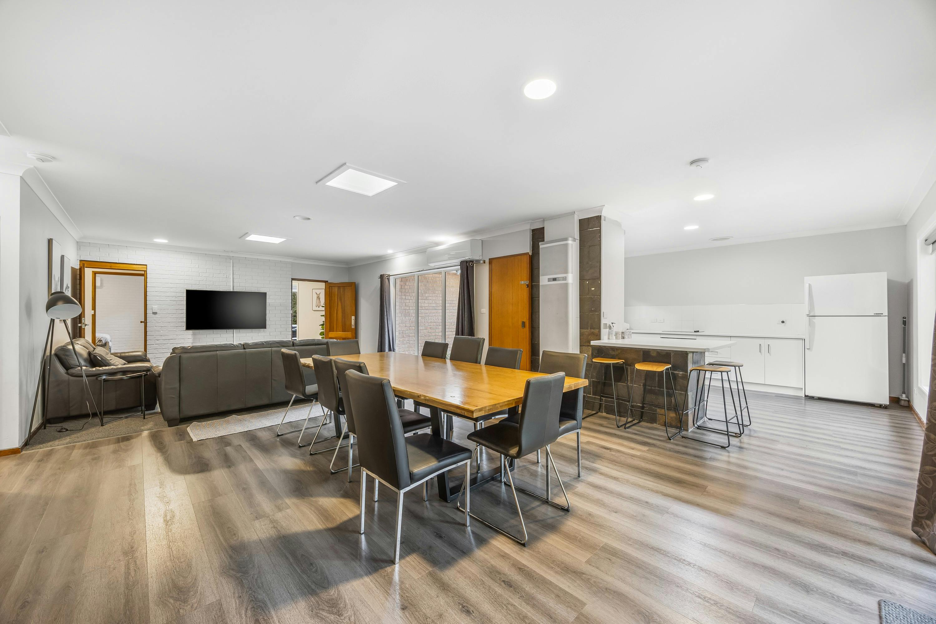 Kangaroo House Living Dining Kitchen area