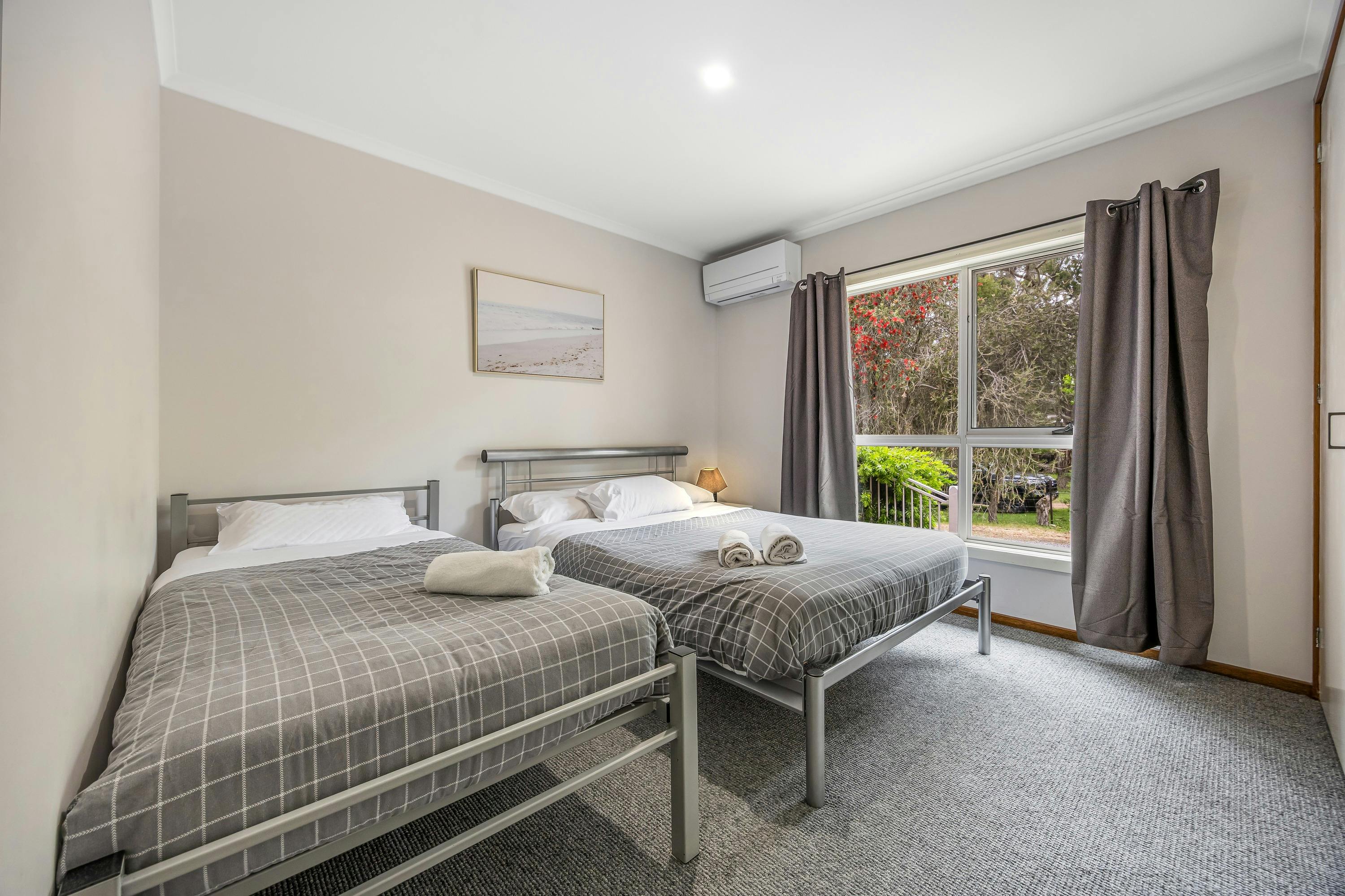 Kookaburra Retreat Bedroom 1 - queen and single