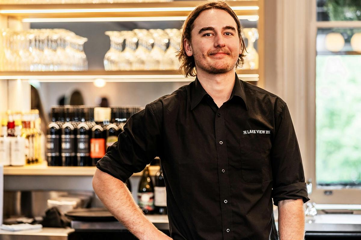 Bar Staff