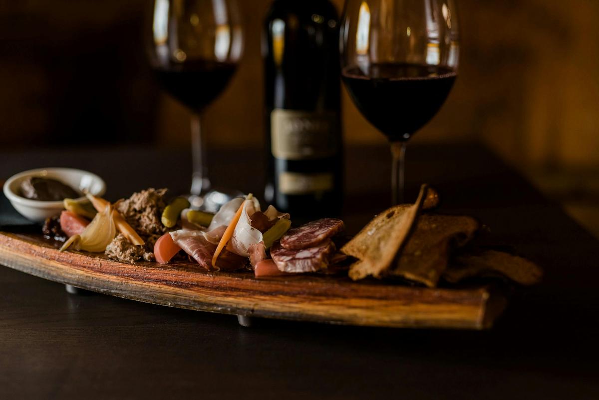 Jones Winery Rutherglen Gourmet Amble Charcuterie Platter red wine