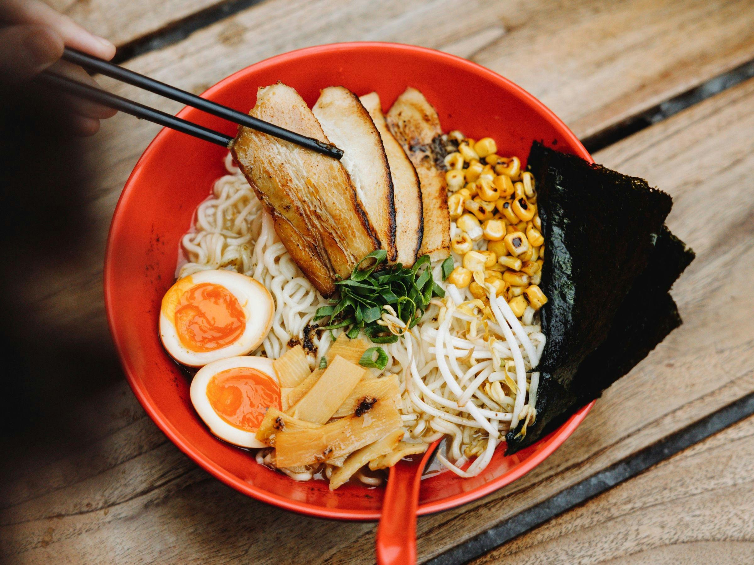 Ramen lunch at Huski Kitchen on an outdoor table
