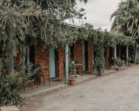 La Cochon Rose Motel