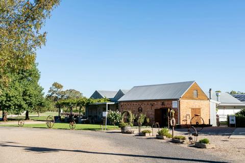 Jones Winery, Cellar Door and Restaurant