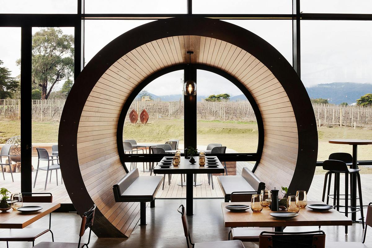 Restaurant & dining