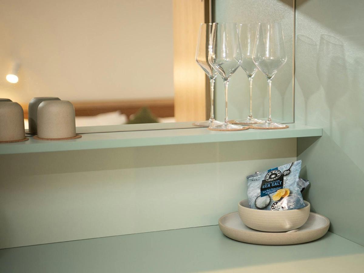 wine glasses at Kar-Rama Hotel Executive King Terrace room