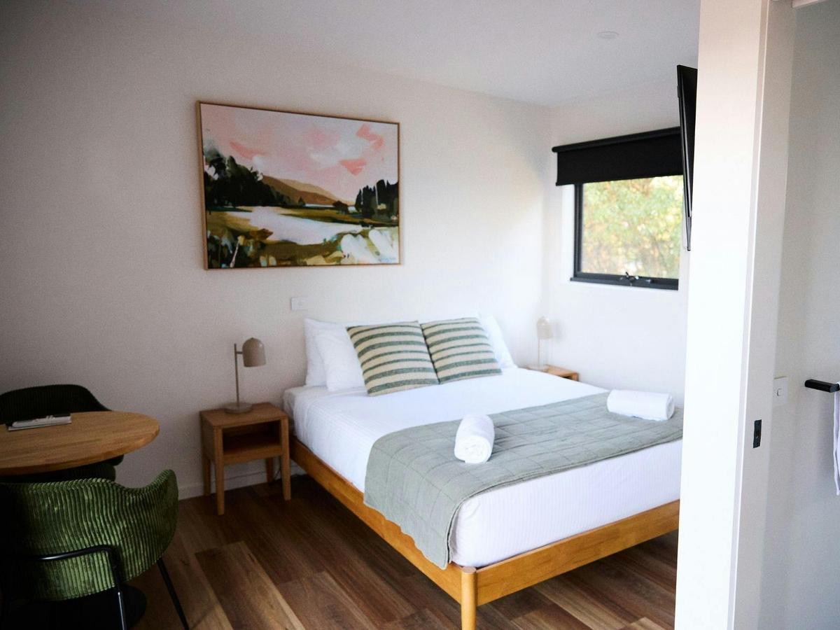 Standard Studio Cabin