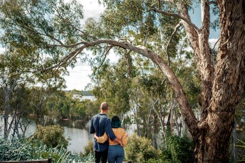Lake Moodemere Estate and Lakeside Restaurant
