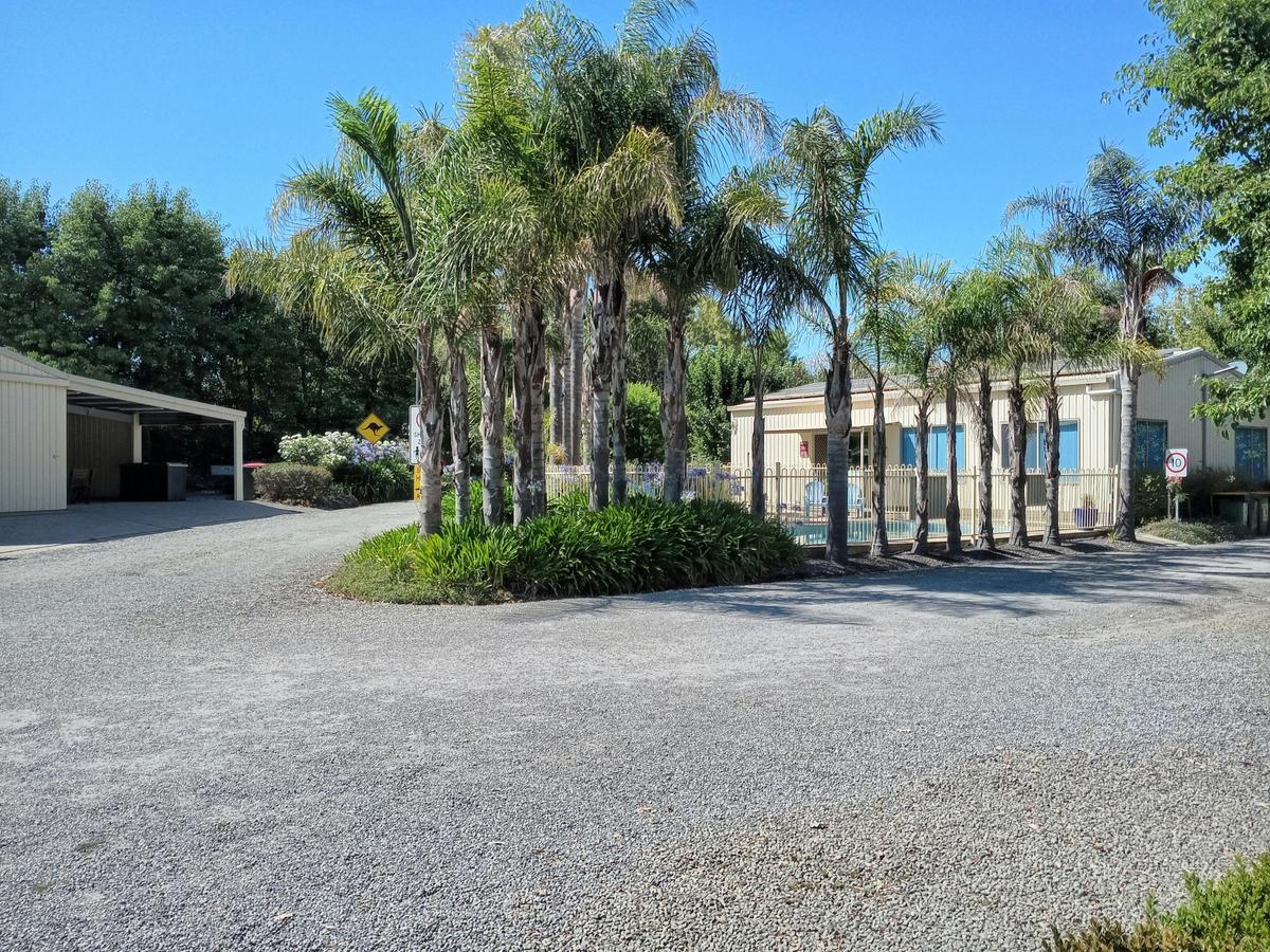 Lake Hamilton Motor Village and Caravan Park