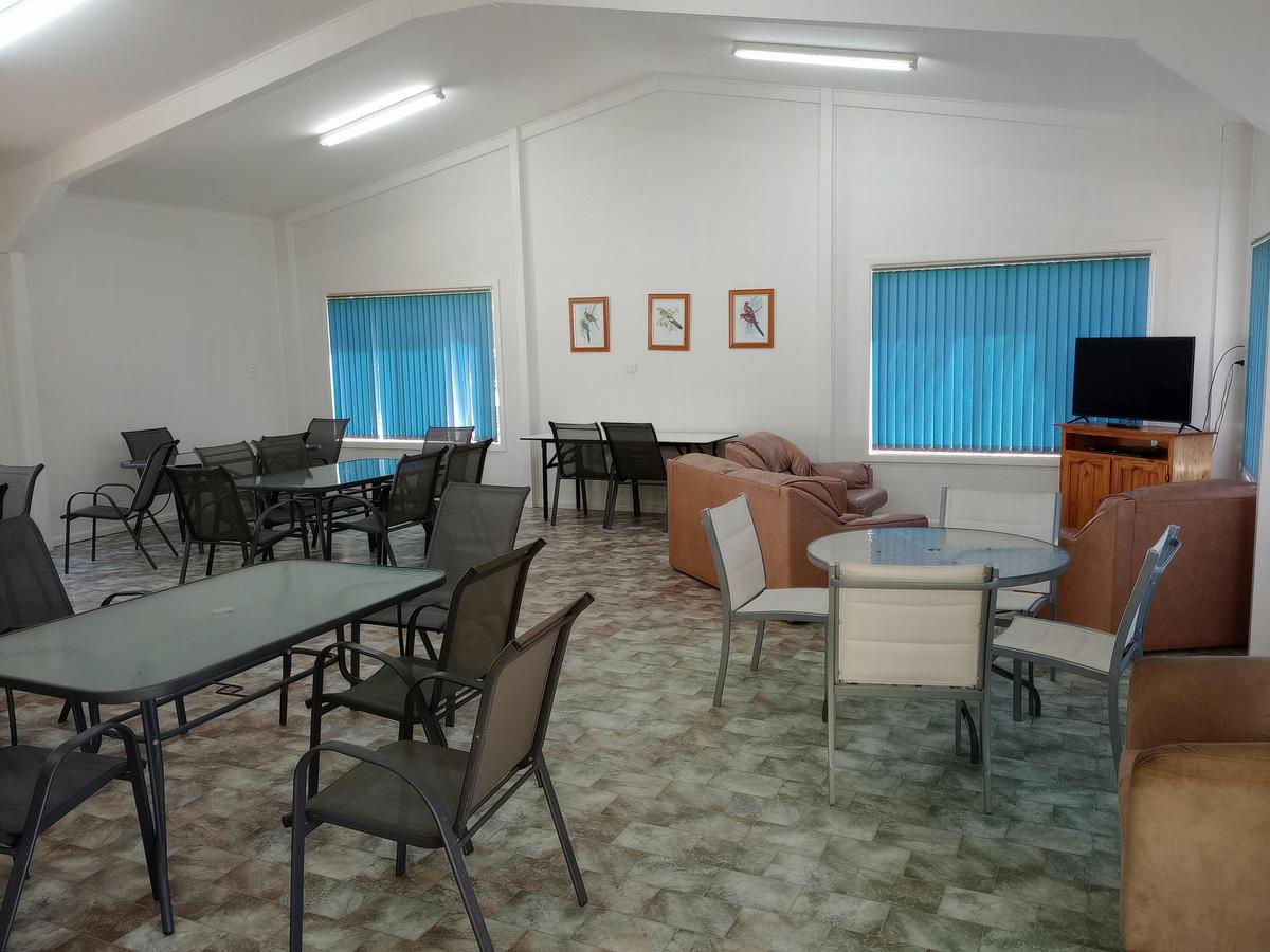 Lake Hamilton Motor Village and Caravan Park