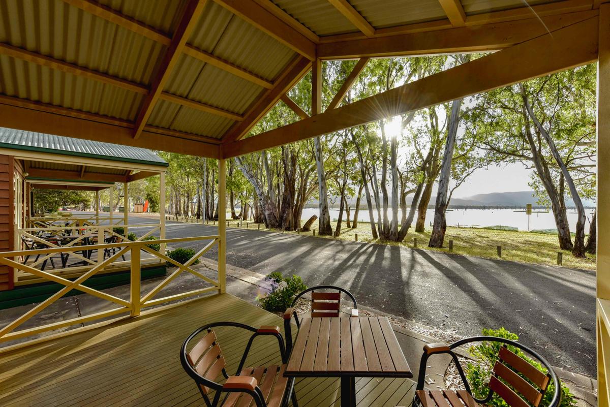 Lake View Cabin