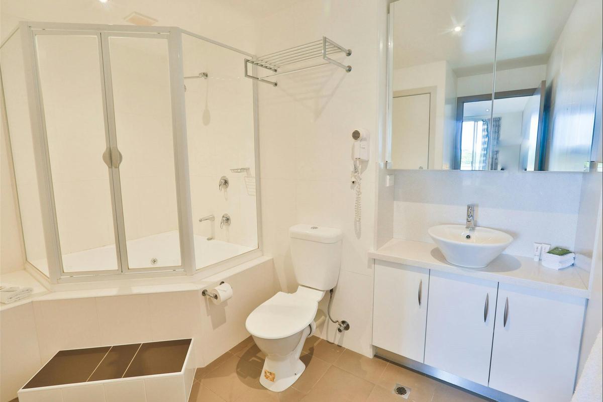 one or two bedroom luxury spa apartment