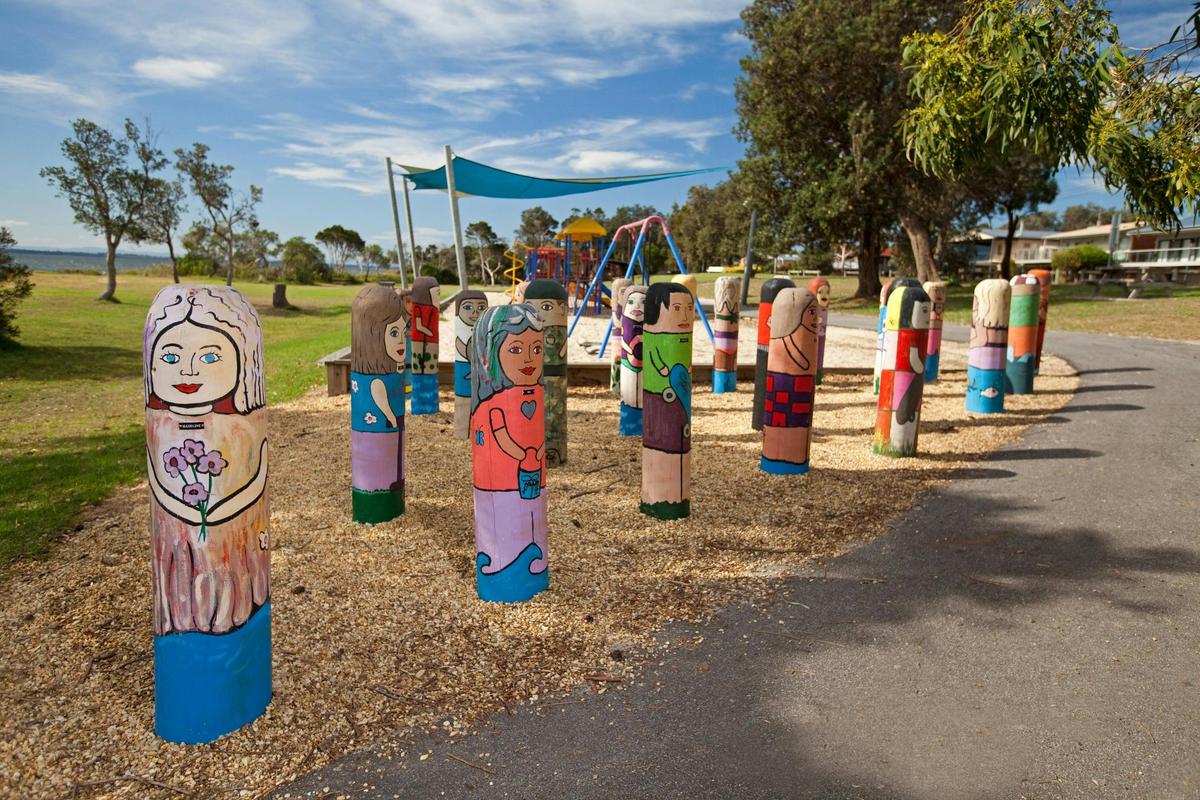 Lakes Foreshore Walk