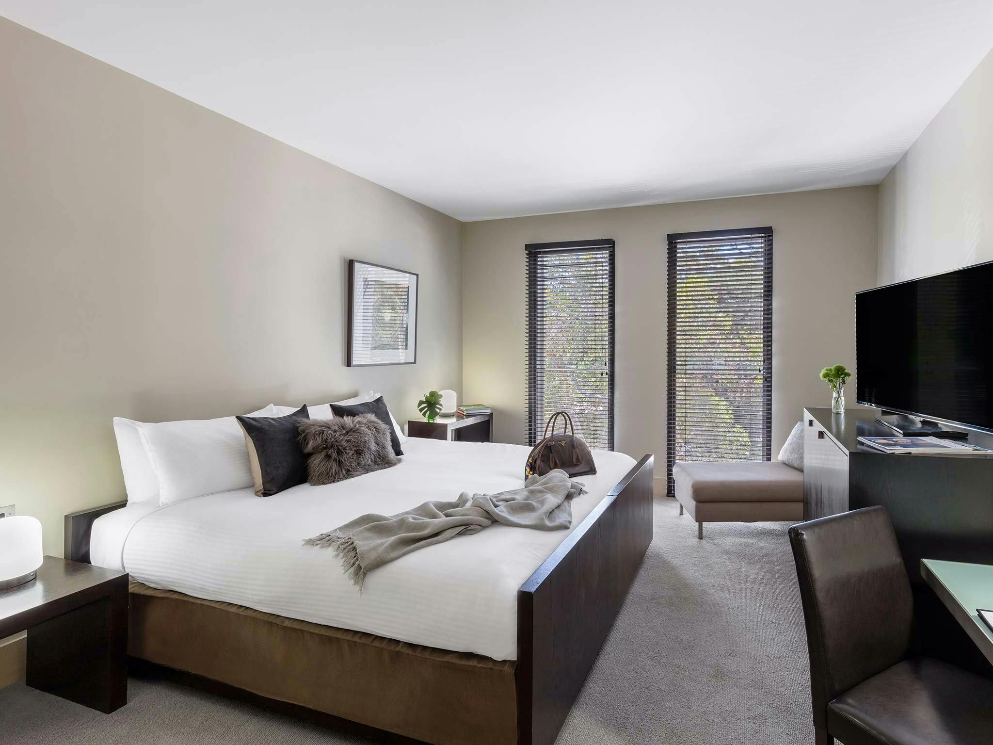 A Superior Room at the Mansion Hotel & Spa