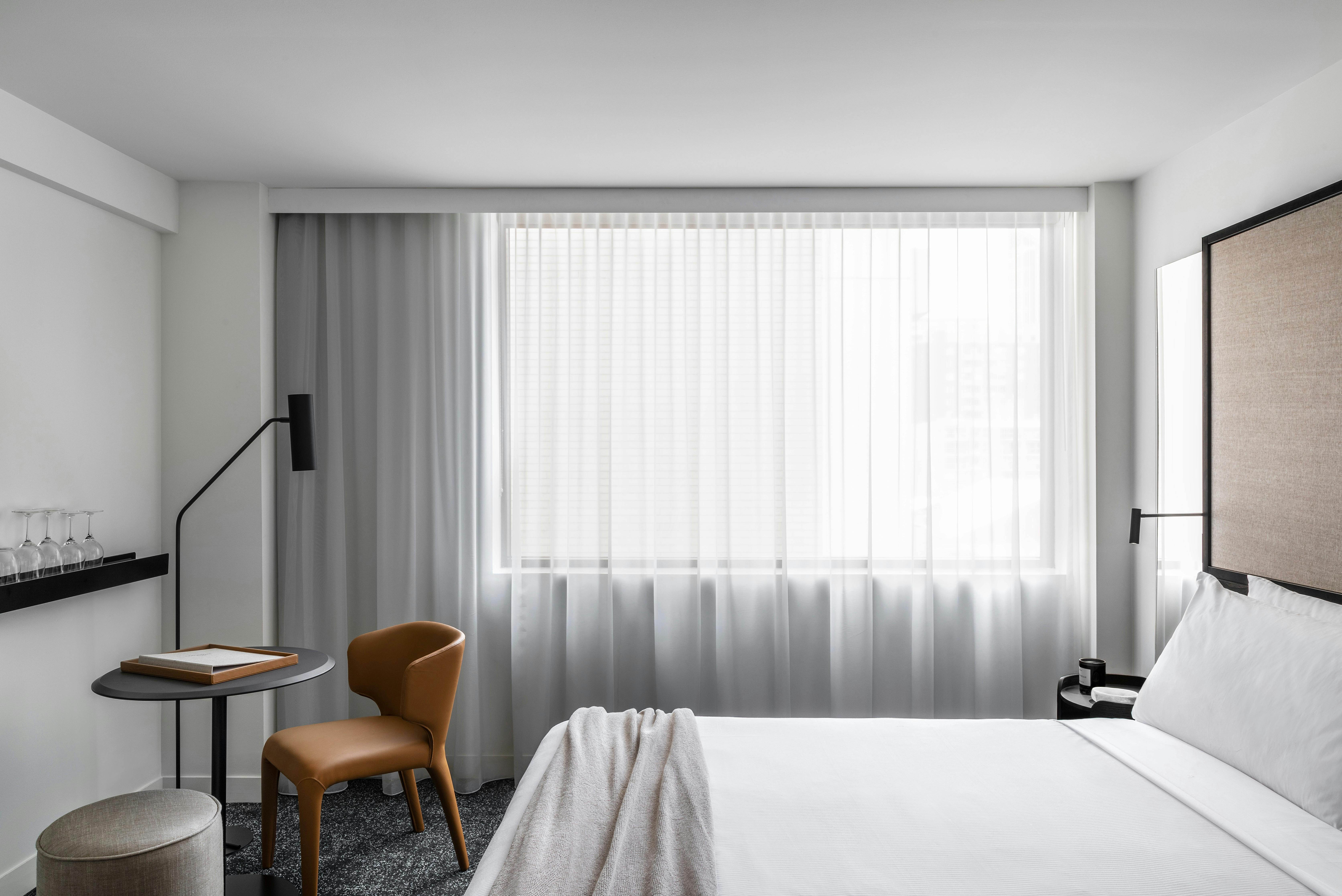 William Standard room