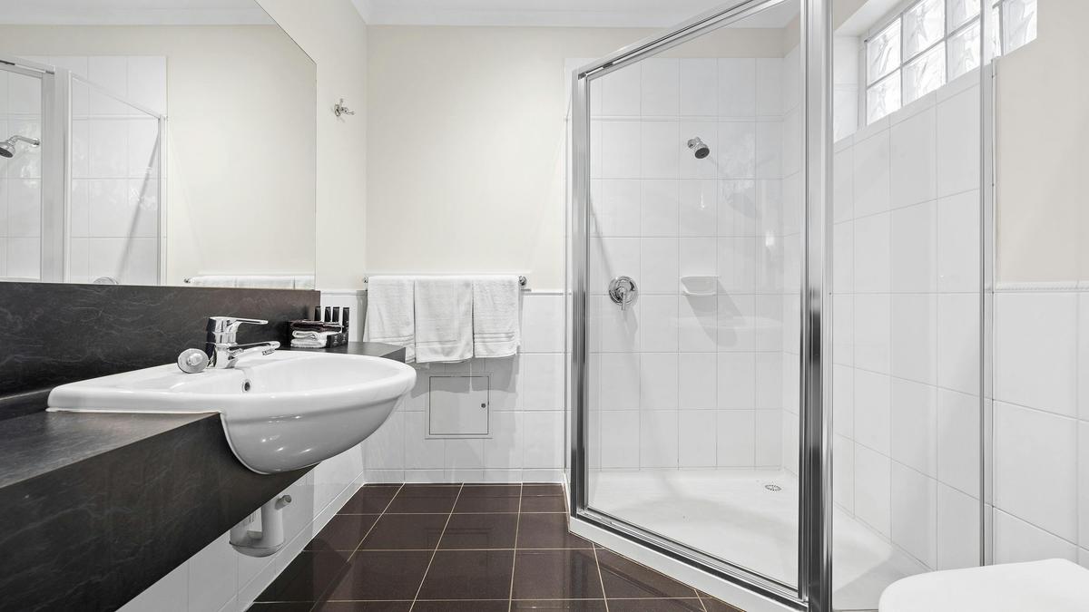 Executive Bathroom