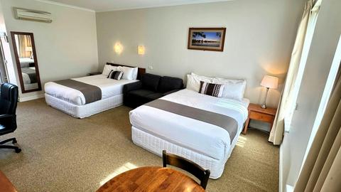 Double Queen Room