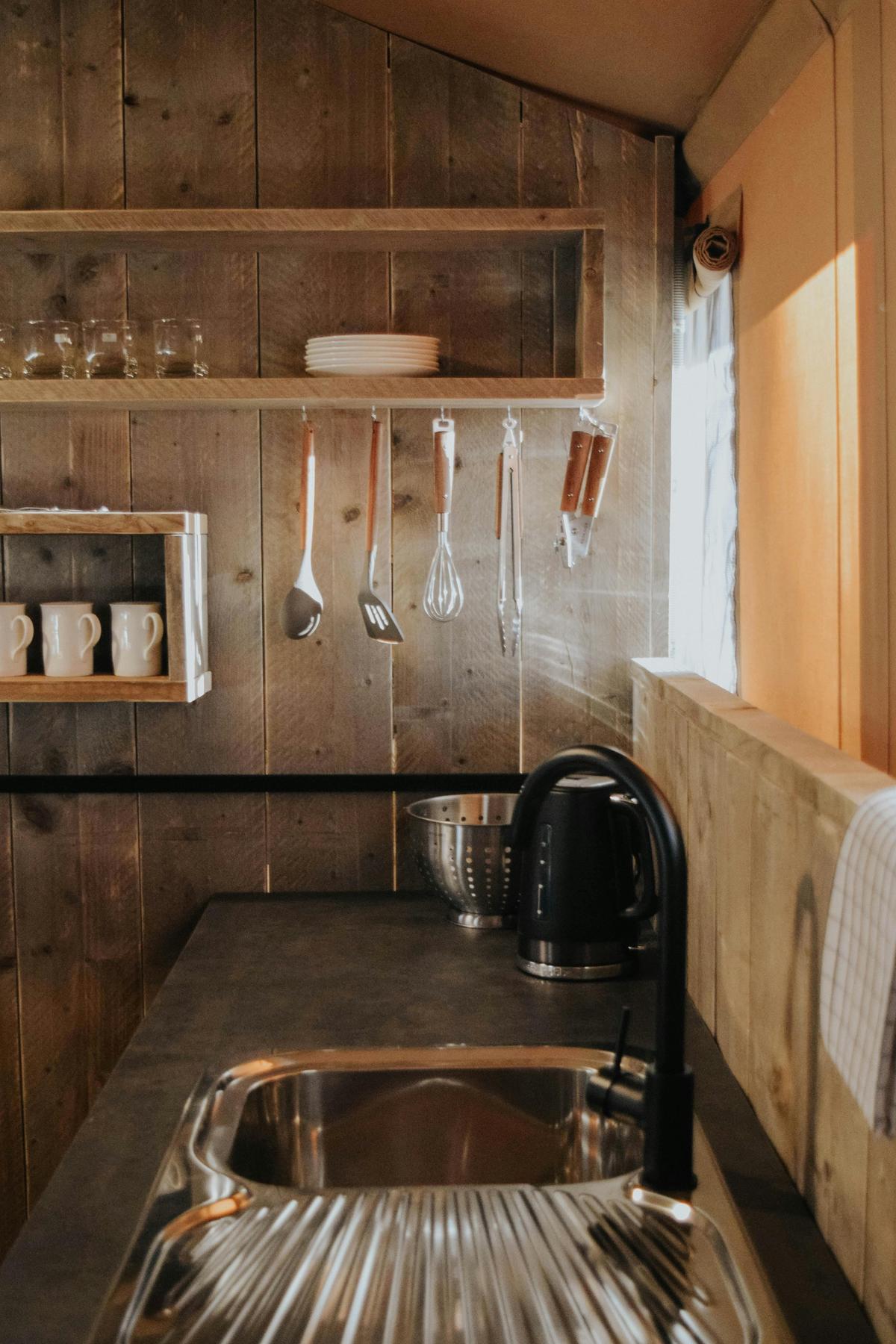 Koondrook Glamping Retreat Kitchen