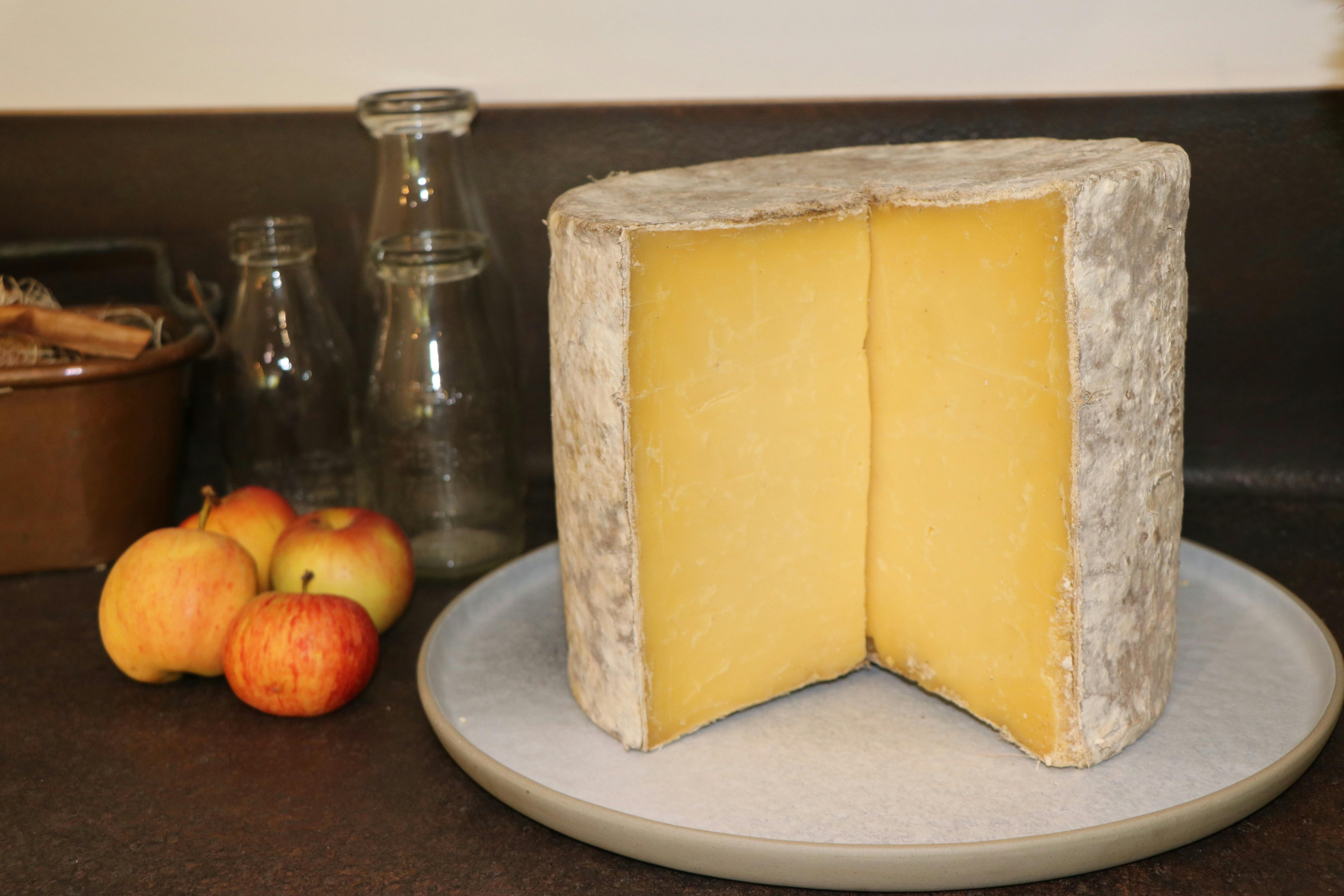 Granite, our traditional clothbound cheddar