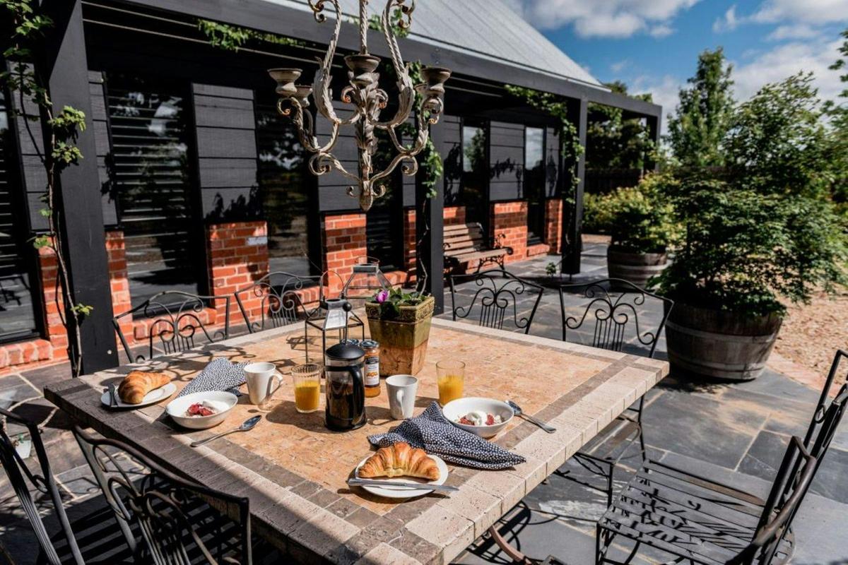 Malmsbury Barn House B&B