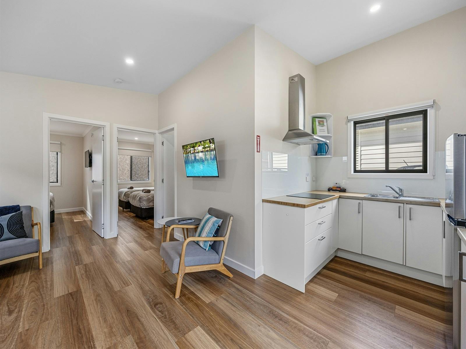 2 Bedroom Deluxe Cabin