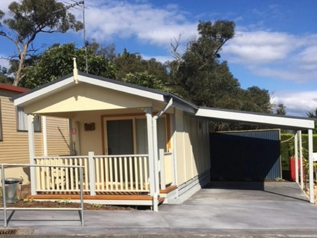 1 Bedroom Budget Cabin