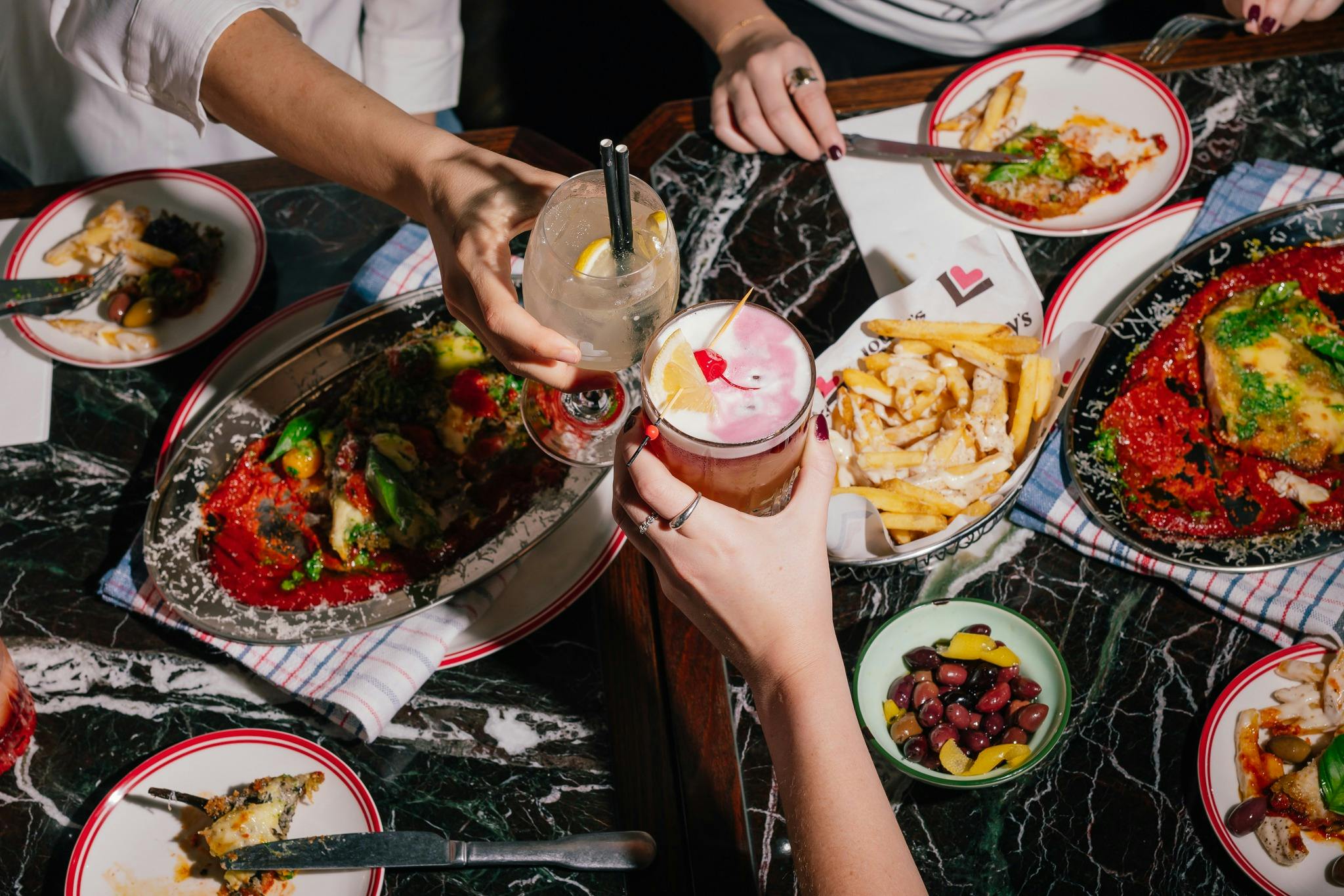 Louey's food and drink