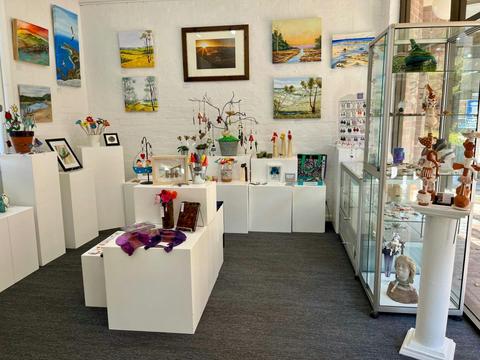 Leongatha Art and Craft Gallery and Gift Shop