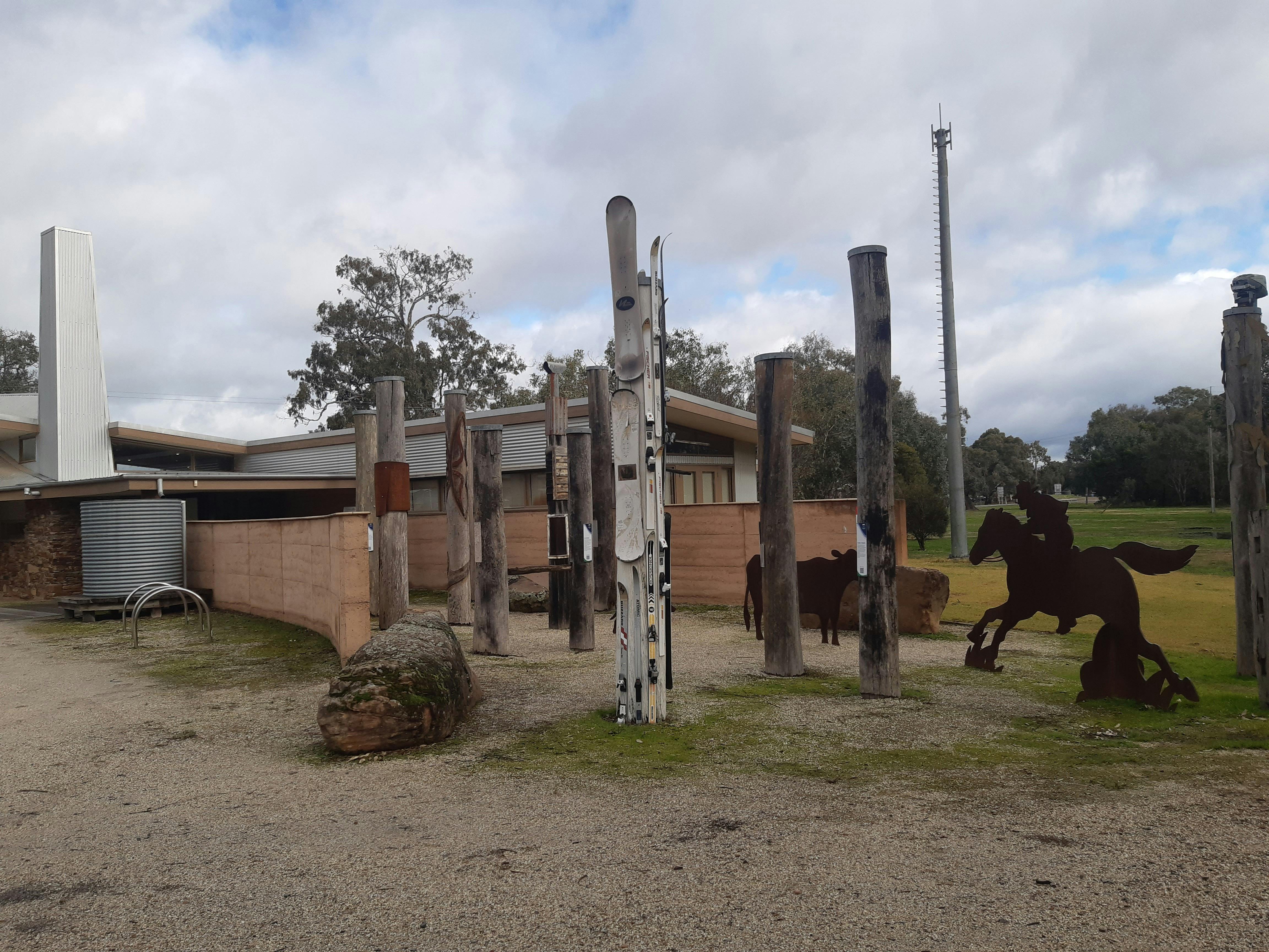 Interpretive poles Mansfield