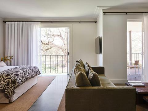 Lancemore Milawa - King Valley - Balcony Sunset Suite