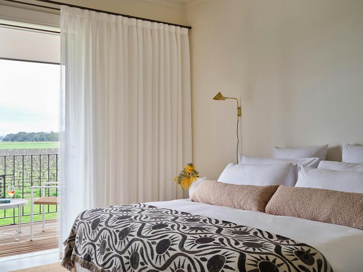 Lancemore Milawa - King Valley - Superior Balcony Sunrise