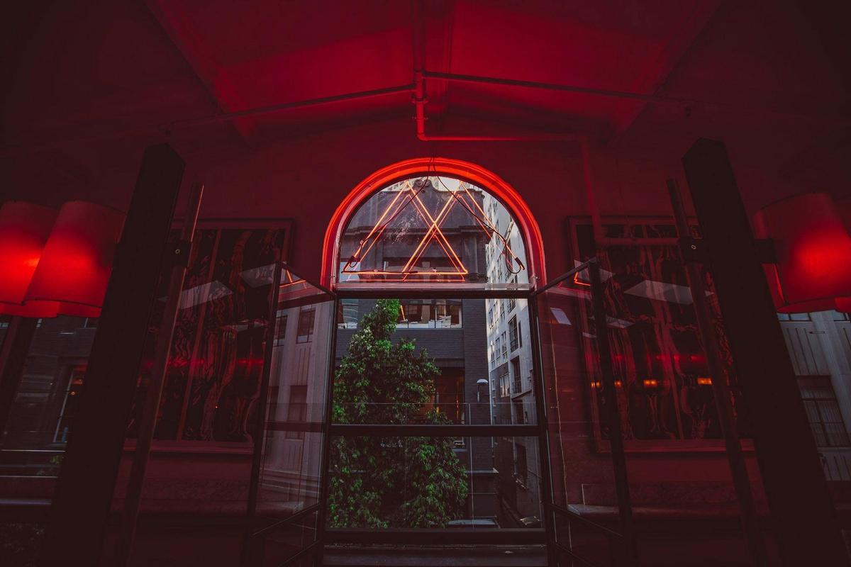 Magic Windows