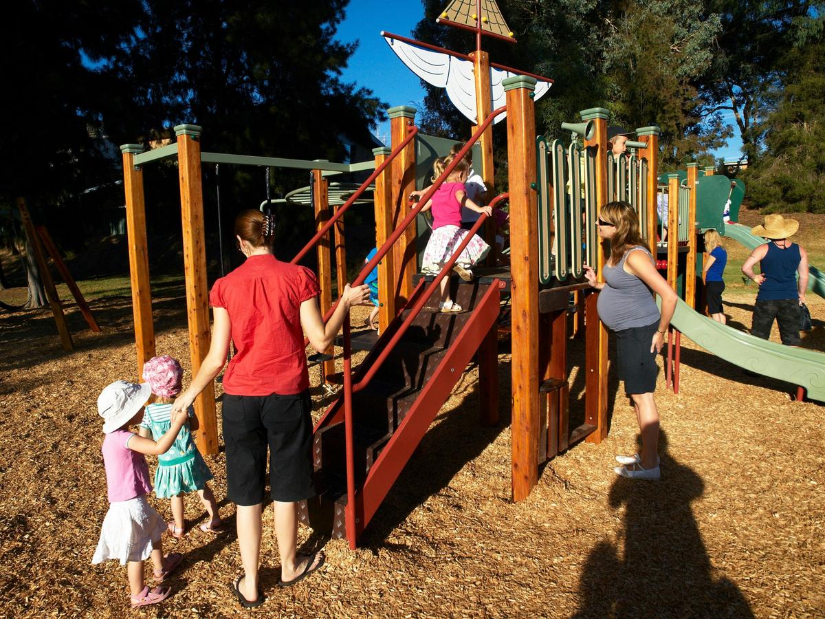 Les Stone Park