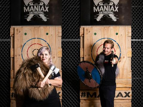 Maniax Axe Throwing - Knox