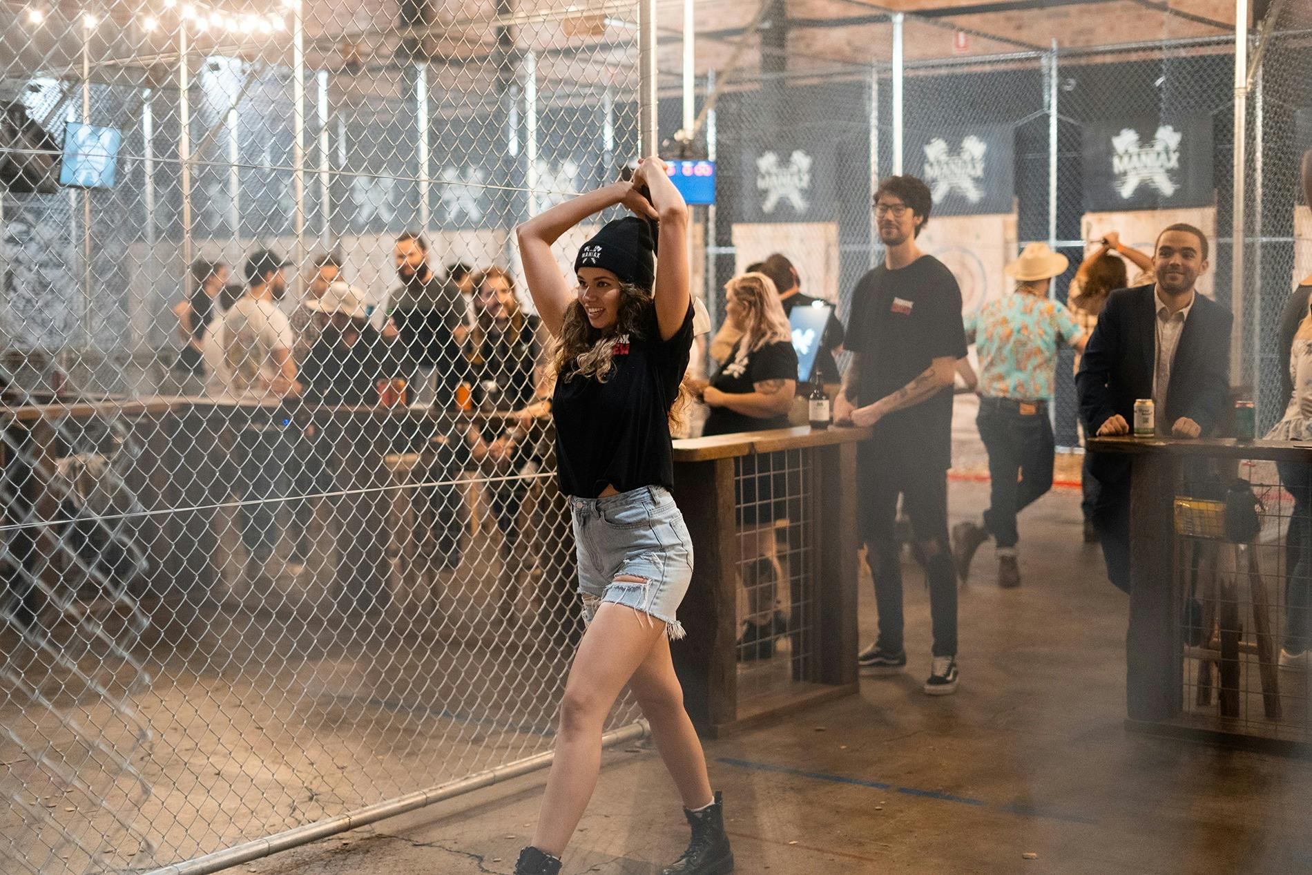 MANIAX Axe Throwing