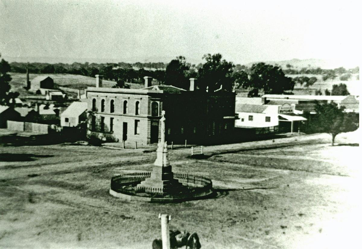 Troopers Monument 1890's - Mansfield