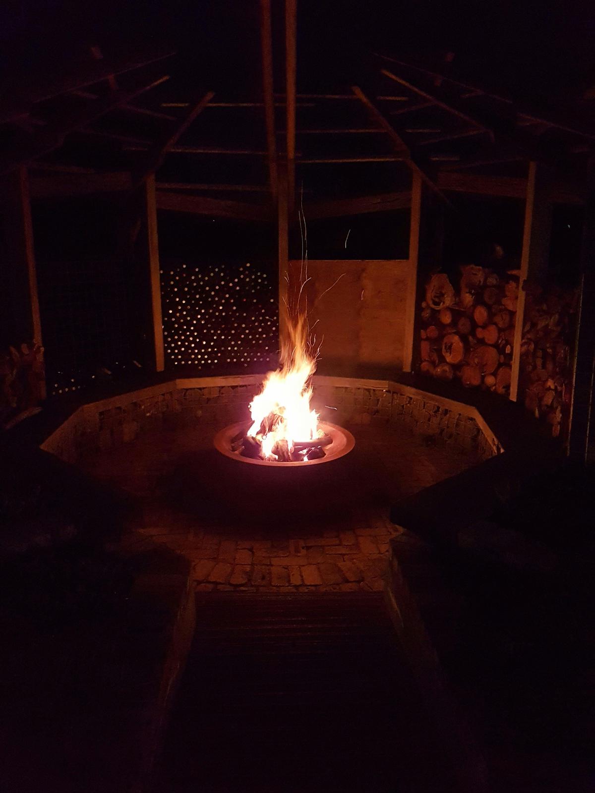 Classic fire pit